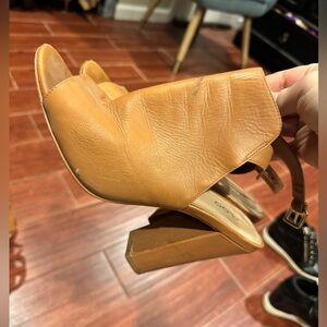 Aldo heels - normal wear but decent condition.